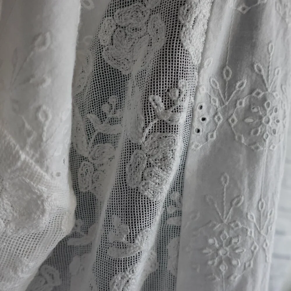 ZARA Broderie Anglaise and Lace XS White Top Embroidered 100% Cotton blouse - Picture 4 of 15